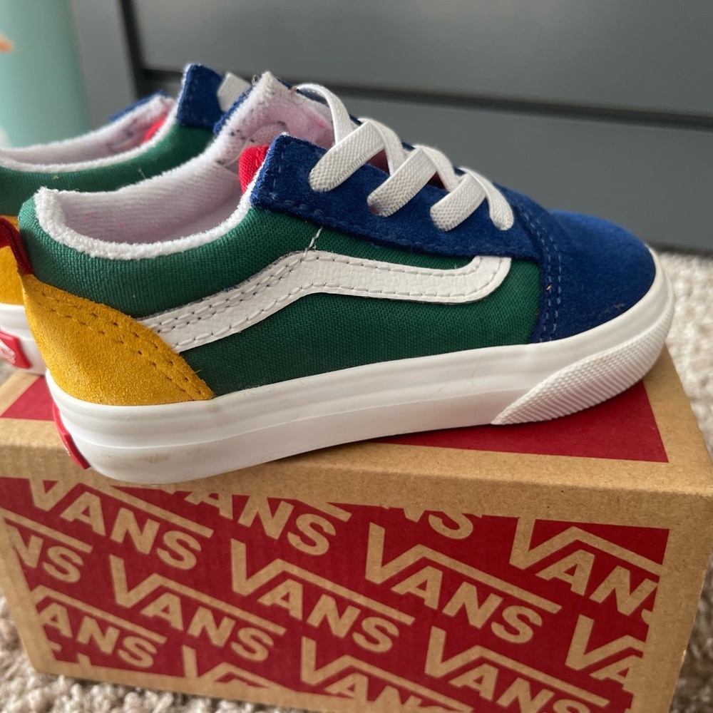 TODDLER VANS YACHT CLUB OLD SKOOL ELASTIC LACE SHOE